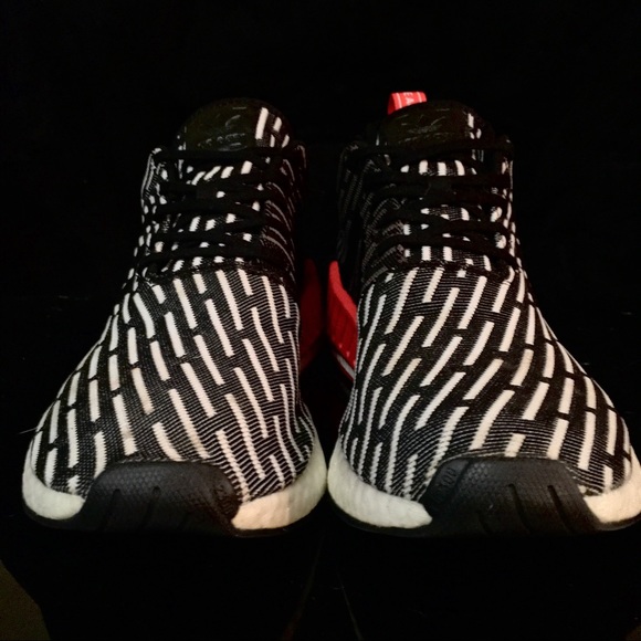 Adidas NMD R2 “Core Black Stripe” VNDS in Box - Picture 5 of 8